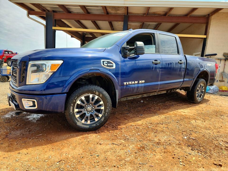 51858346 :رقم المزاد ، 1N6BA1F44HN520509 vin ، 2017 Nissan Titan Xd مزاد بيع