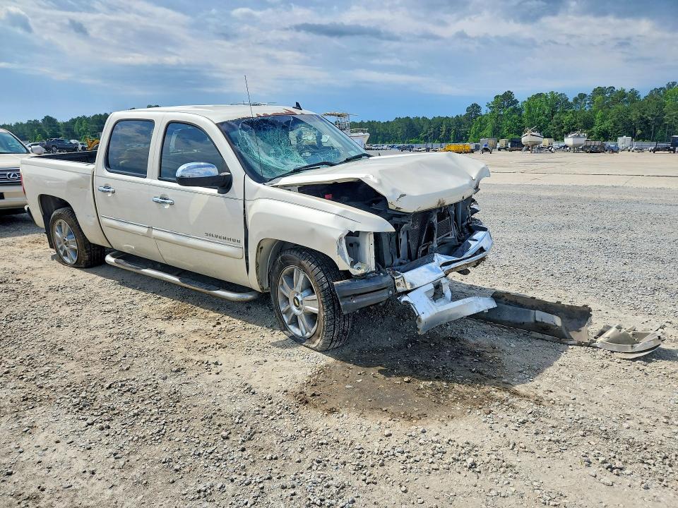 52932476 :رقم المزاد ، 3GCPCSE04DG223492 vin ، 2013 Chevrolet Silverado مزاد بيع