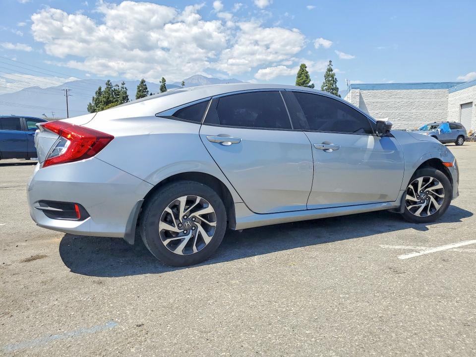 2017 Honda Civic მანქანა იყიდება აუქციონზე, vin: 2HGFC2F7XHH532740, აუქციონის ნომერი: 51539136
