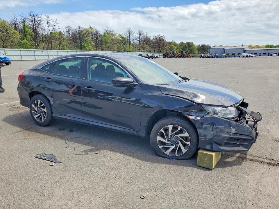Продажа на аукционе авто 2018 Honda Civic, vin: 19XFC2F7XJE202225, номер лота: 54659336