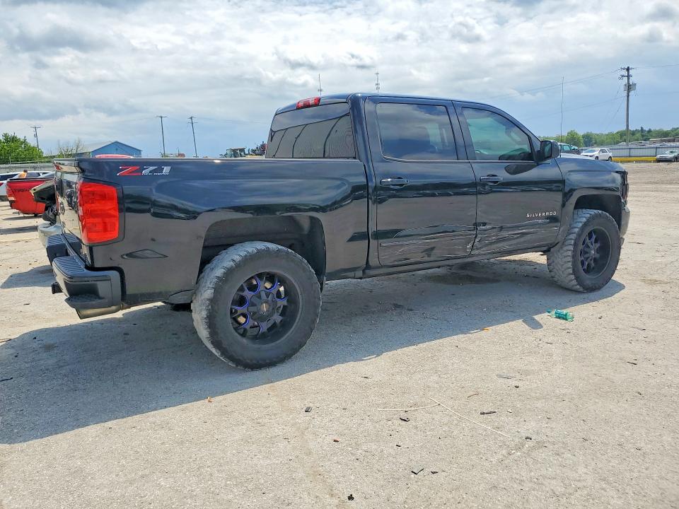 Продаж на аукціоні авто 2018 Chevrolet Silverado, vin: 3GCUKREC0JG366685, номер лоту: 51516636