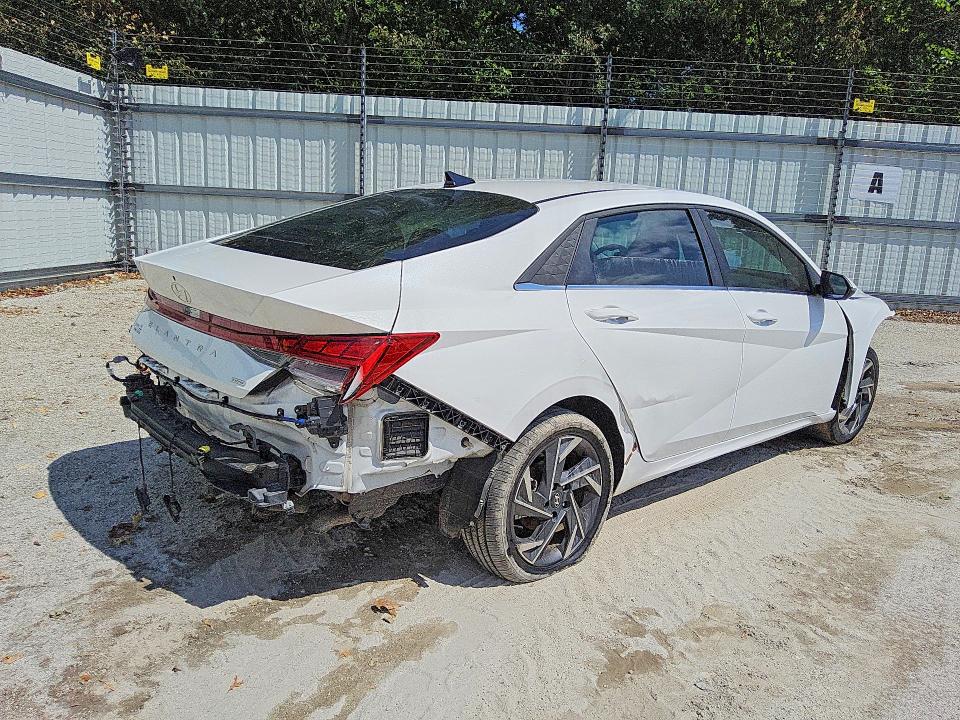 2024 Hyundai Elantra მანქანა იყიდება აუქციონზე, vin: KMHLN4DJXRU107096, აუქციონის ნომერი: 53273846