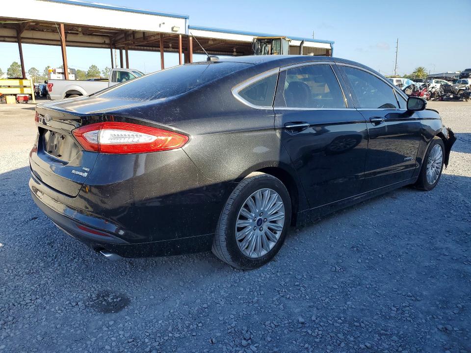 53572836 :رقم المزاد ، 3FA6P0LU3FR157556 vin ، 2015 Ford Fusion مزاد بيع