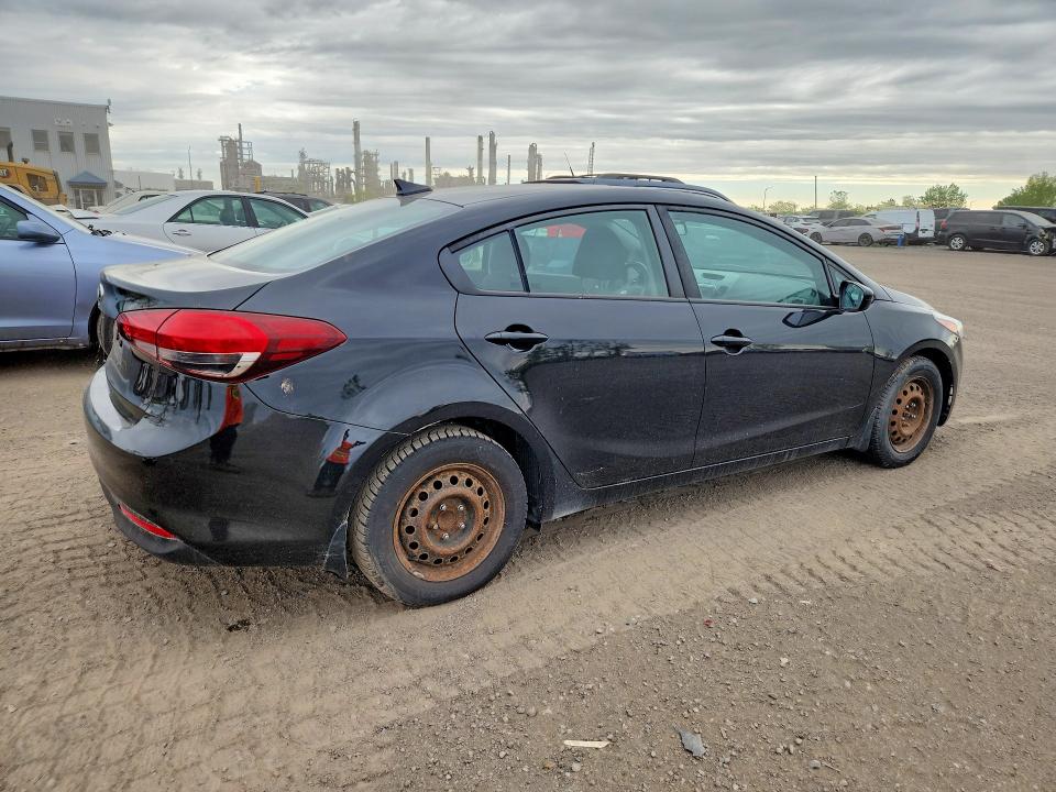 2018 Kia Forte მანქანა იყიდება აუქციონზე, vin: 3KPFL4A7XJE181430, აუქციონის ნომერი: 55320166