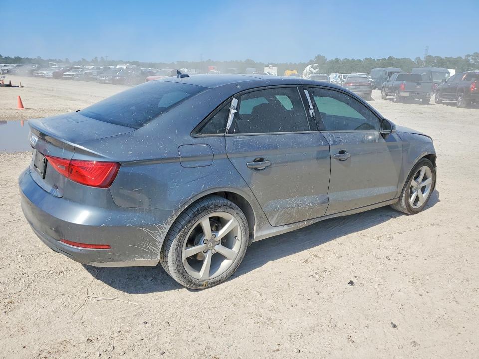 Продаж на аукціоні авто 2016 Audi A3, vin: WAUA7GFF5G1057865, номер лоту: 53639696