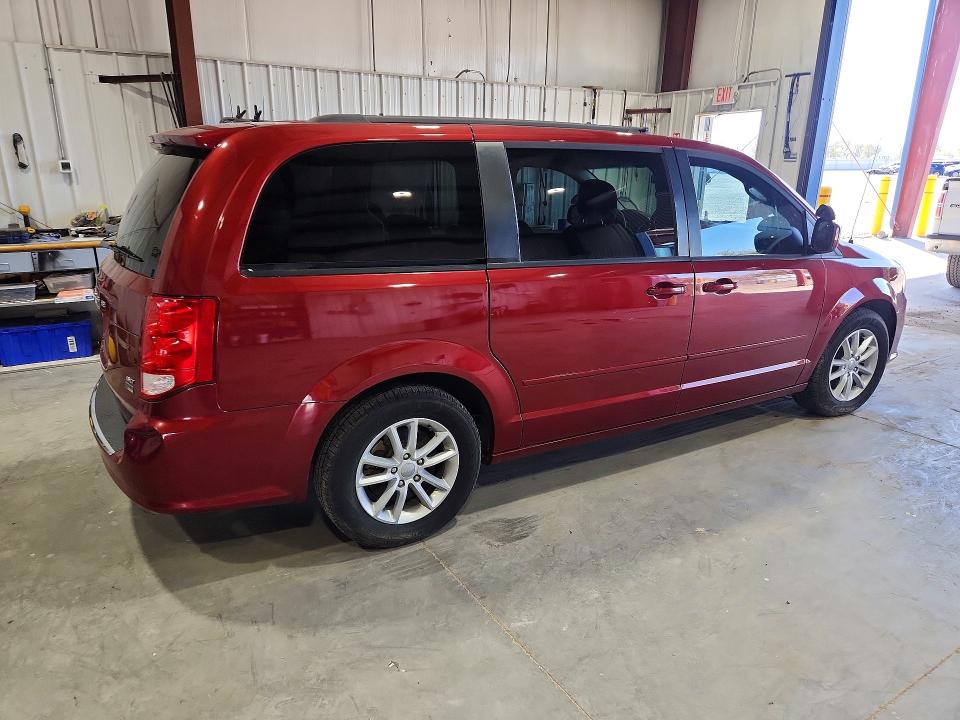 52031746 :رقم المزاد ، 2C4RDGCG0GR249590 vin ، 2016 Dodge Caravan مزاد بيع