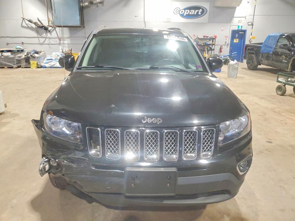 52703886 :رقم المزاد ، 1C4NJDAB3FD365025 vin ، 2015 Jeep Compass مزاد بيع