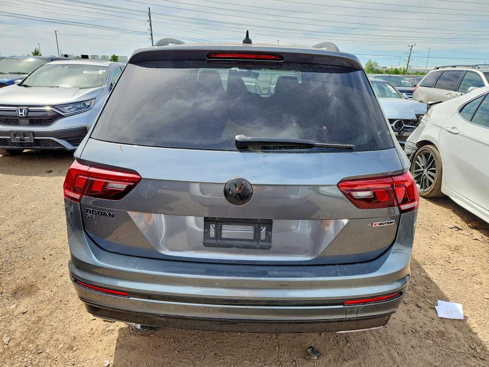 54710566 :رقم المزاد ، 3VV2B7AX6MM128044 vin ، 2021 Volkswagen Tiguan مزاد بيع