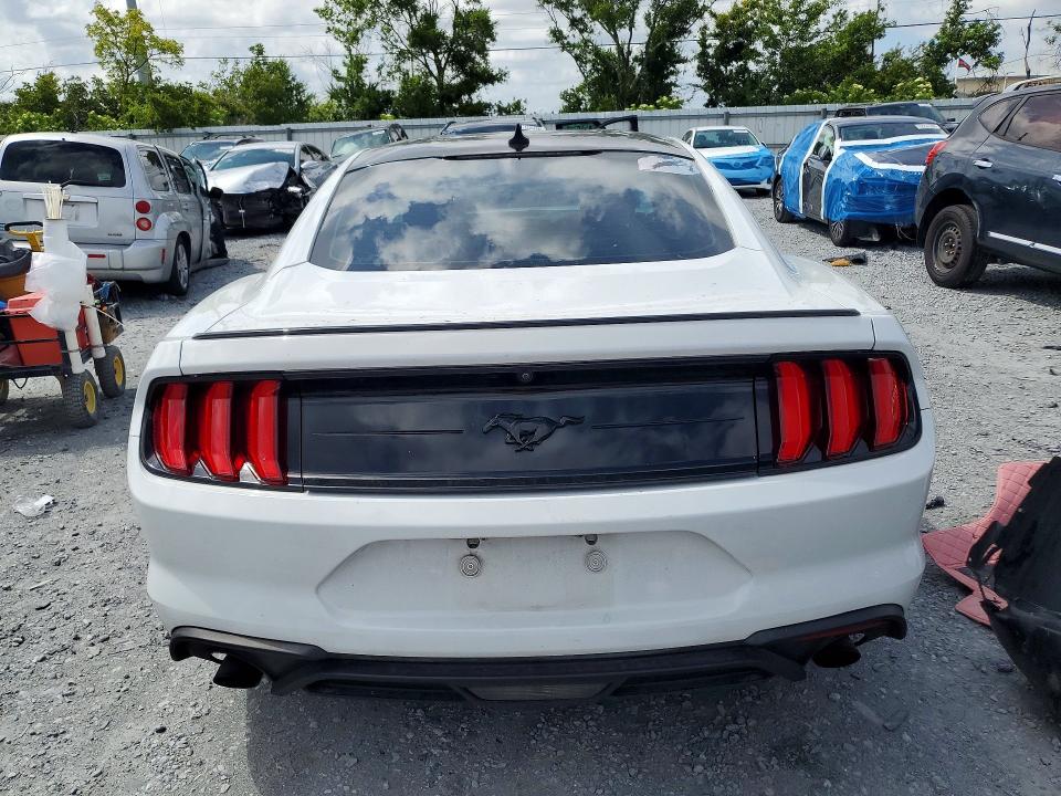 Продажа на аукционе авто 2021 Ford Mustang, vin: 1FA6P8TH1M5147626, номер лота: 51838686