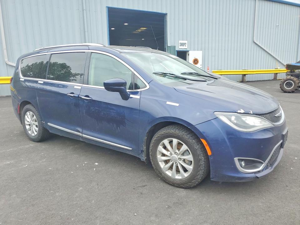 Продажа на аукционе авто 2019 Chrysler Pacifica, vin: 2C4RC1BGXKR549440, номер лота: 51831856