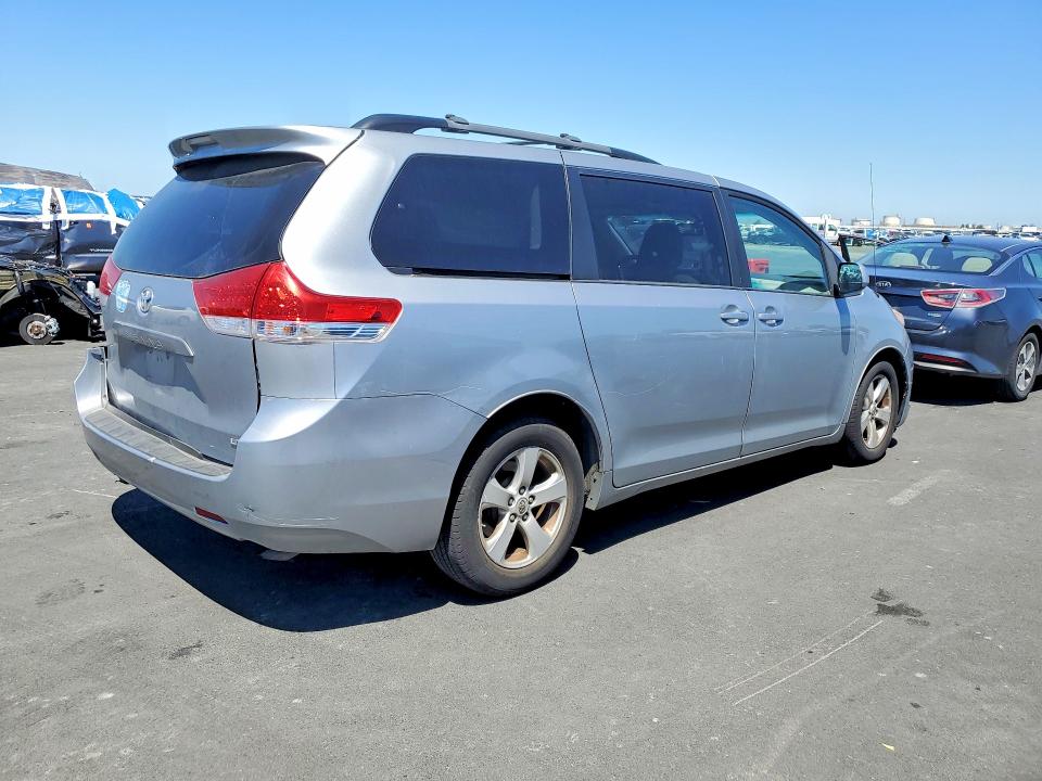 Auction sale of the 2014 Toyota Sienna, vin: 5TDKK3DC4ES484459, lot number: 53643896