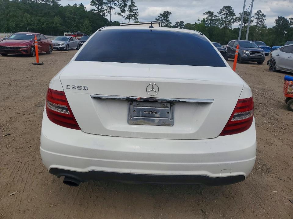 Продаж на аукціоні авто 2014 Mercedes-benz C, vin: WDDGF4HB0EG206823, номер лоту: 52289936