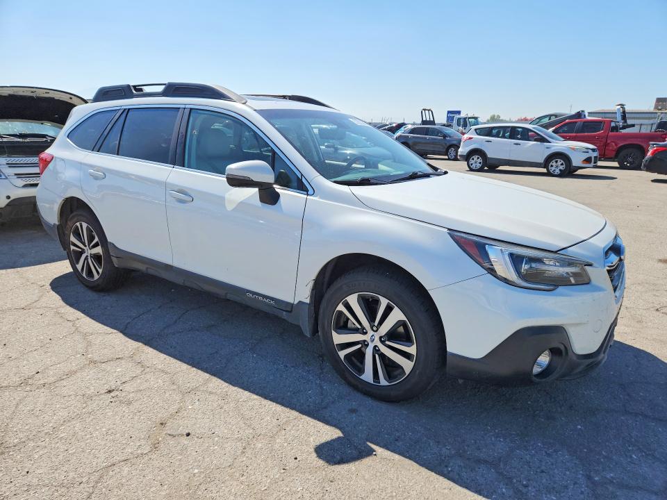 Продаж на аукціоні авто 2018 Subaru Outback, vin: 4S4BSANC2J3204547, номер лоту: 52922636