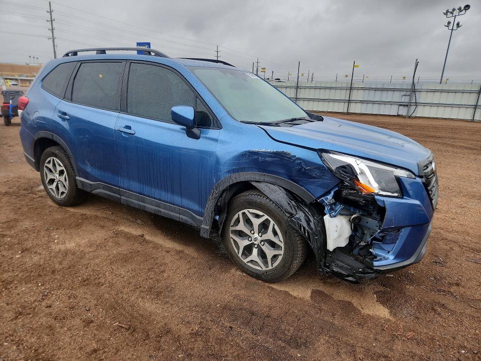 2023 Subaru Forester მანქანა იყიდება აუქციონზე, vin: JF2SKAEC7PH424543, აუქციონის ნომერი: 55180626
