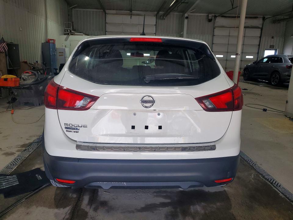 53747866 :رقم المزاد ، JN1BJ1CP5JW108930 vin ، 2018 Nissan Rogue Sport مزاد بيع