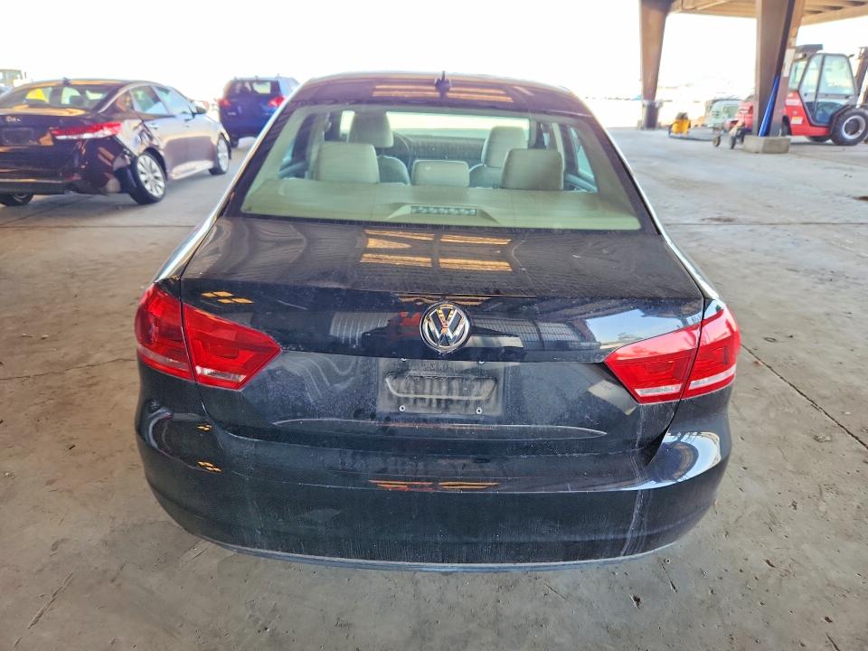 2015 Volkswagen Passat მანქანა იყიდება აუქციონზე, vin: 1VWBV7A3XFC057788, აუქციონის ნომერი: 52858026