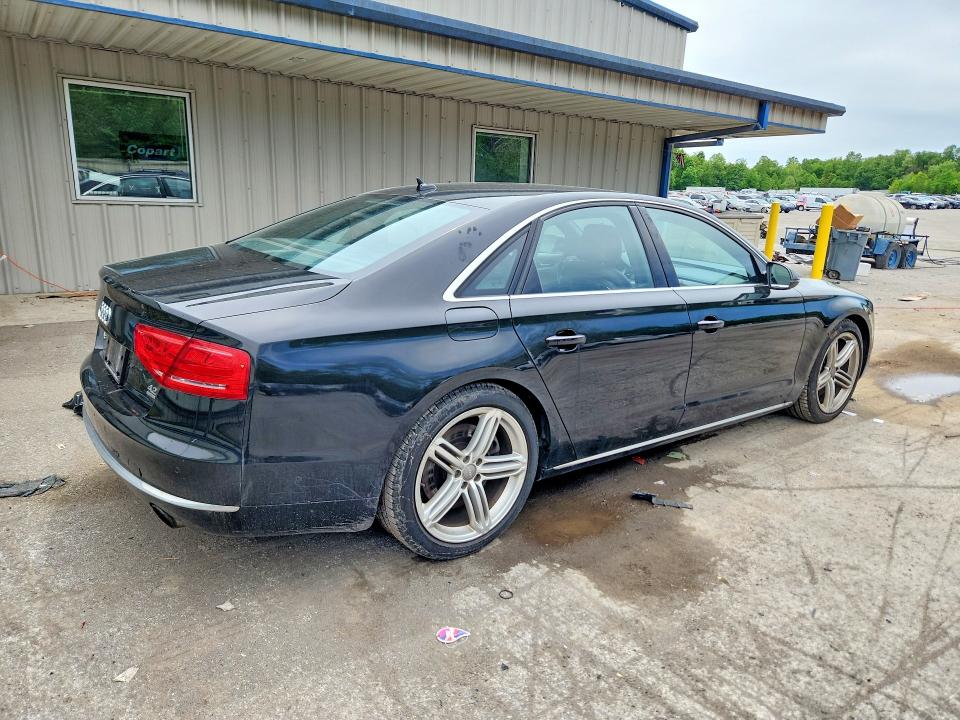 54469056 :رقم المزاد ، WAUAVAFD6BN016079 vin ، 2011 Audi A8 مزاد بيع