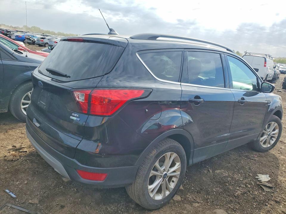 52455436 :رقم المزاد ، 1FMCU9HD1KUA59790 vin ، 2019 Ford Escape مزاد بيع