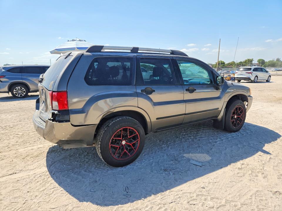 51965986 :رقم المزاد ، 4A4MM21S45E075191 vin ، 2005 Mitsubishi Endeavor مزاد بيع
