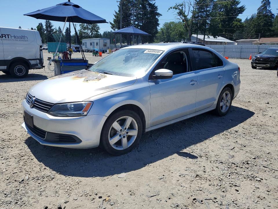 54699496 :رقم المزاد ، 3VWLL7AJ8DM376692 vin ، 2013 Volkswagen Jetta مزاد بيع