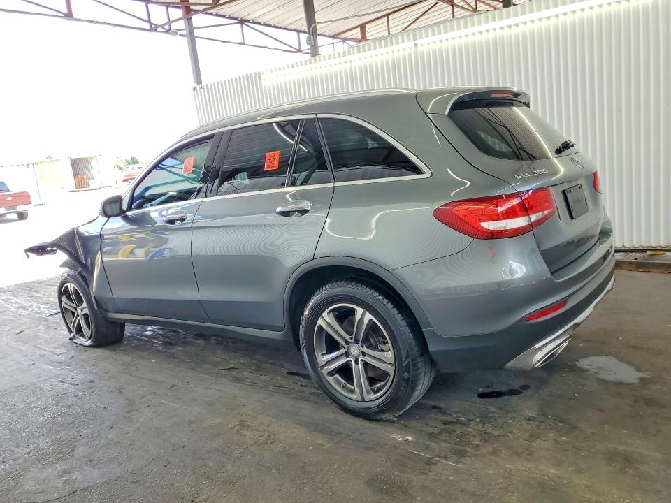 54290436 :رقم المزاد ، WDC0G4KB2HF144413 vin ، 2017 Mercedes-benz Glc مزاد بيع