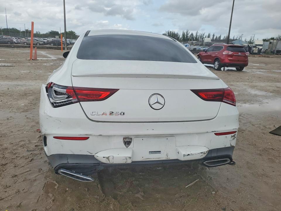 52209476 :رقم المزاد ، W1K5J4GB4MN154615 vin ، 2021 Mercedes-benz Cla مزاد بيع