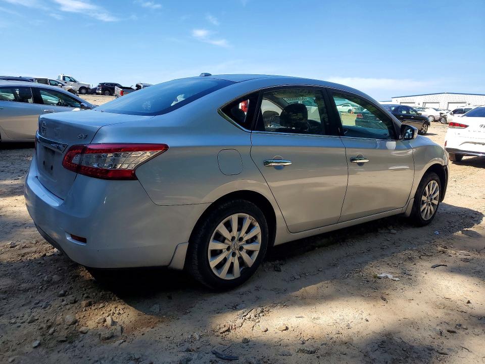 2015 Nissan Sentra მანქანა იყიდება აუქციონზე, vin: 3N1AB7AP0FL674859, აუქციონის ნომერი: 52380856