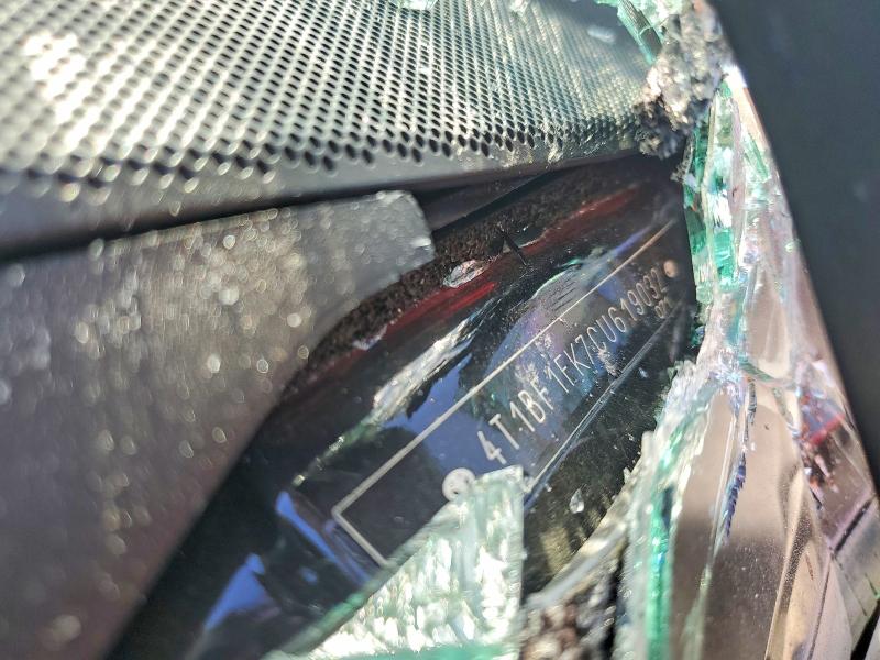 53744466 :رقم المزاد ، 4T1BF1FK7CU619032 vin ، 2012 Toyota Camry مزاد بيع