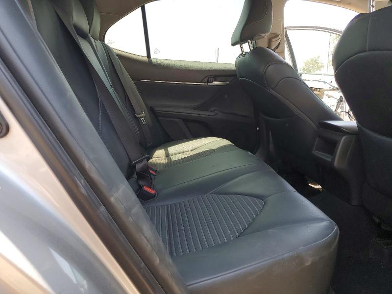Продаж на аукціоні авто 2018 Toyota Camry, vin: 4T1B11HK1JU649586, номер лоту: 54278976