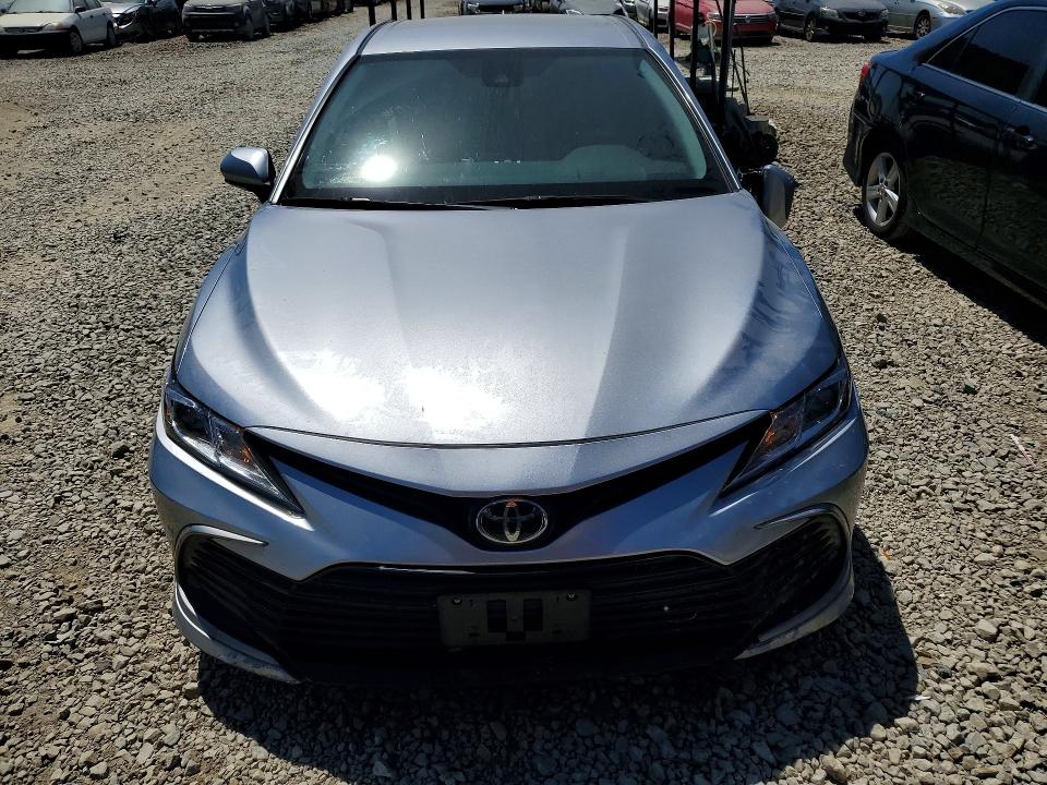 52923126 :رقم المزاد ، 4T1C11AK3RU862713 vin ، 2024 Toyota Camry مزاد بيع