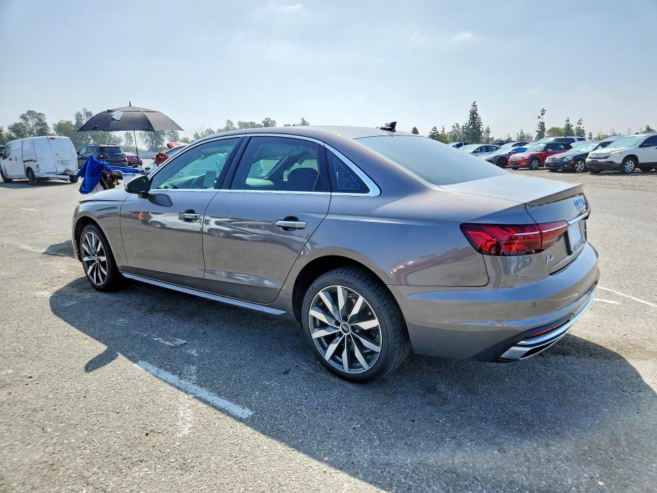 Продаж на аукціоні авто 2022 Audi A4, vin: WAUBBAF41NA041643, номер лоту: 53293256