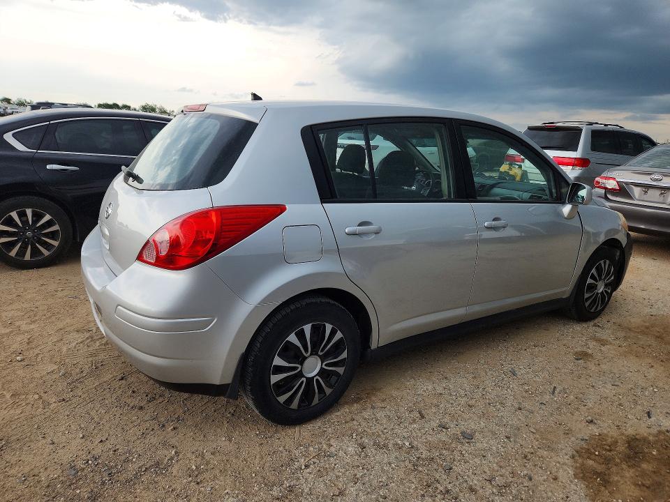 55046686 :رقم المزاد ، 3N1BC1CPXBL359766 vin ، 2011 Nissan Versa مزاد بيع