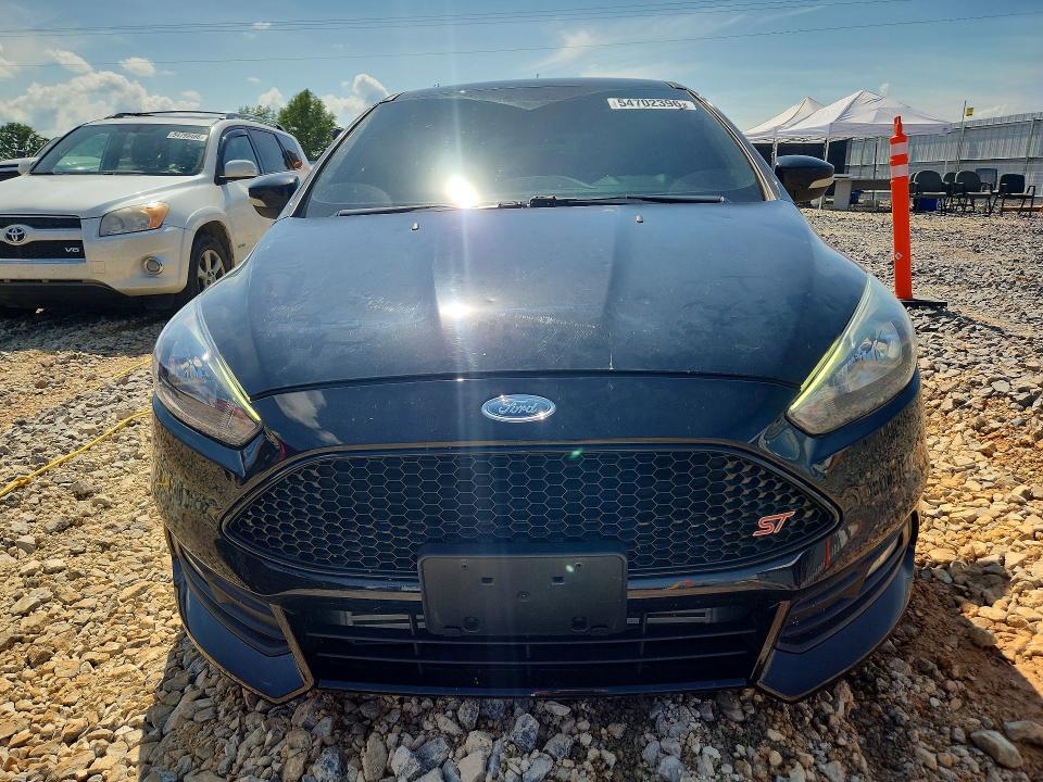 Продажа на аукционе авто 2018 Ford Focus, vin: 1FADP3L94JL300655, номер лота: 54702396