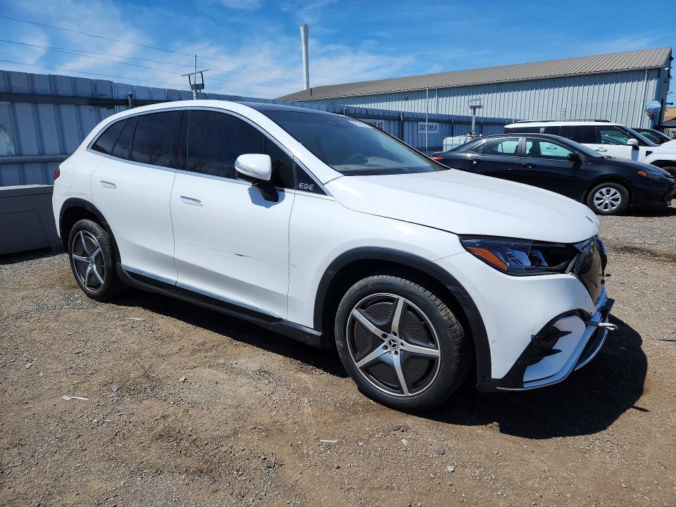52674106 :رقم المزاد ، 4JGGM2CB0PA030546 vin ، 2023 Mercedes-benz Eqe Suv مزاد بيع