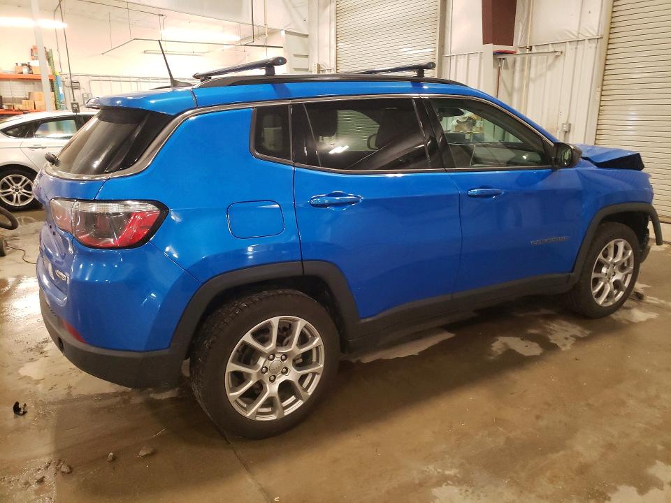 2022 Jeep Compass მანქანა იყიდება აუქციონზე, vin: 3C4NJDFB0NT221725, აუქციონის ნომერი: 54110326