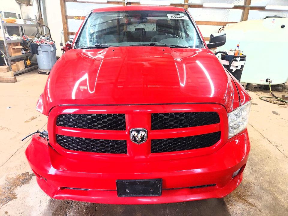 52830696 :رقم المزاد ، 1C6RR7FT1DS549442 vin ، 2013 Ram 1500 مزاد بيع
