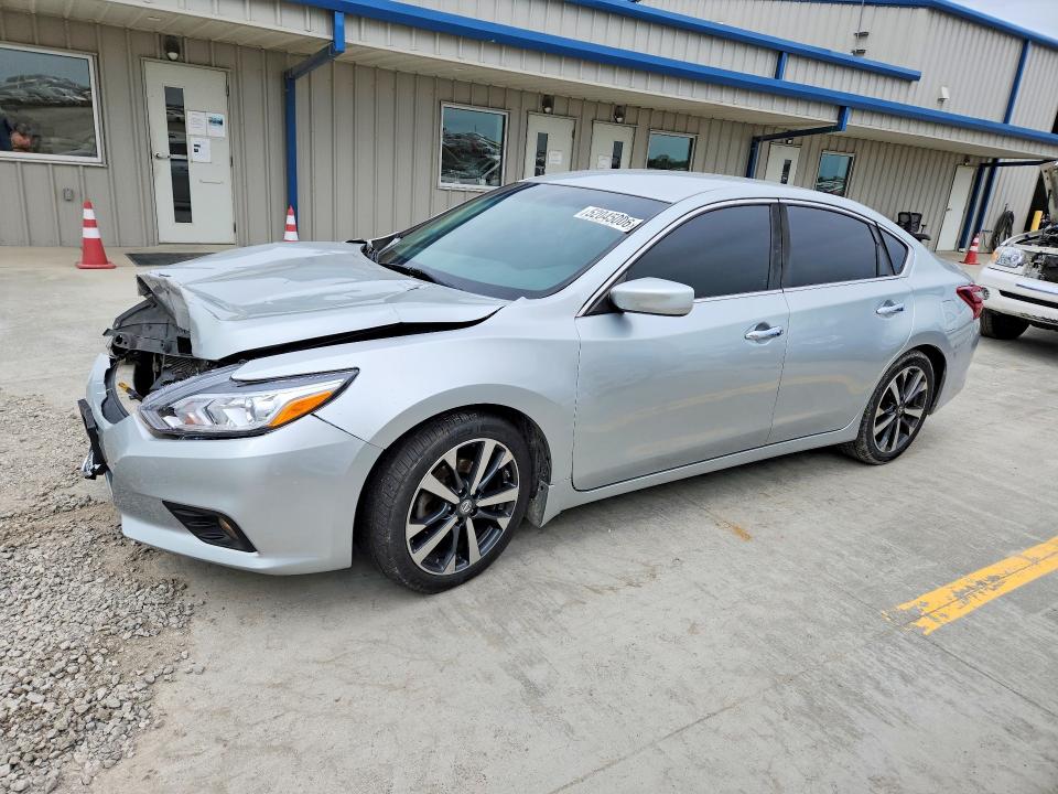 Auction sale of the 2017 Nissan Altima, vin: 1N4AL3AP5HC128243, lot number: 52045006