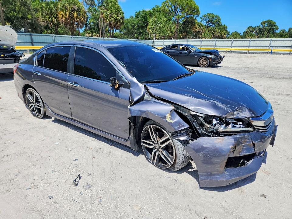 Продаж на аукціоні авто 2017 Honda Accord, vin: 1HGCR2F12HA045107, номер лоту: 53944746