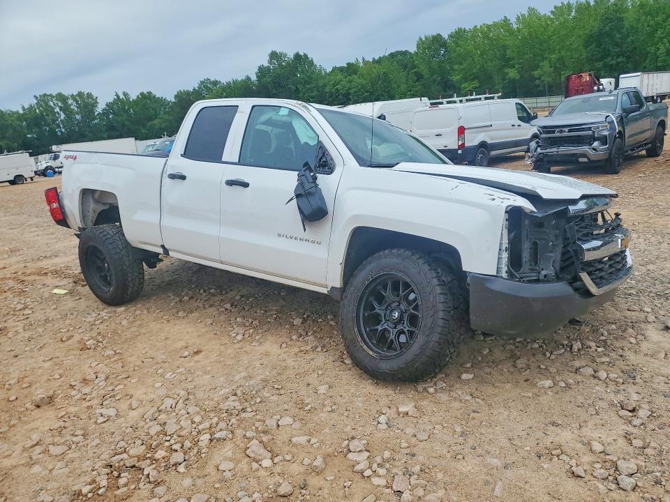 52491646 :رقم المزاد ، 1GCVKNEC2JZ336620 vin ، 2018 Chevrolet Silverado مزاد بيع