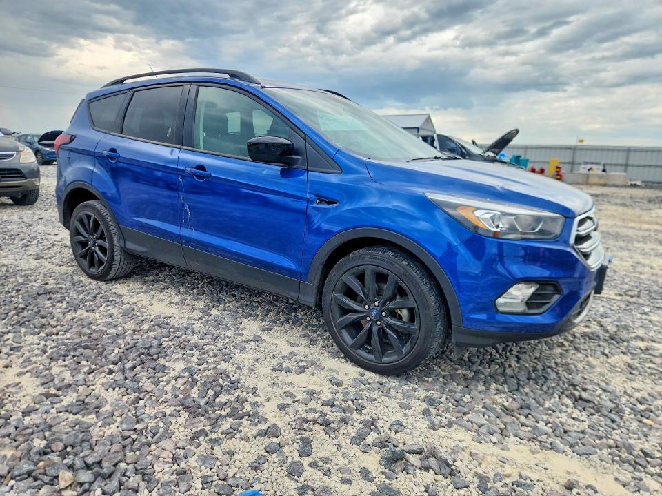 54003456 :رقم المزاد ، 1FMCU0GD2KUA07601 vin ، 2019 Ford Escape مزاد بيع