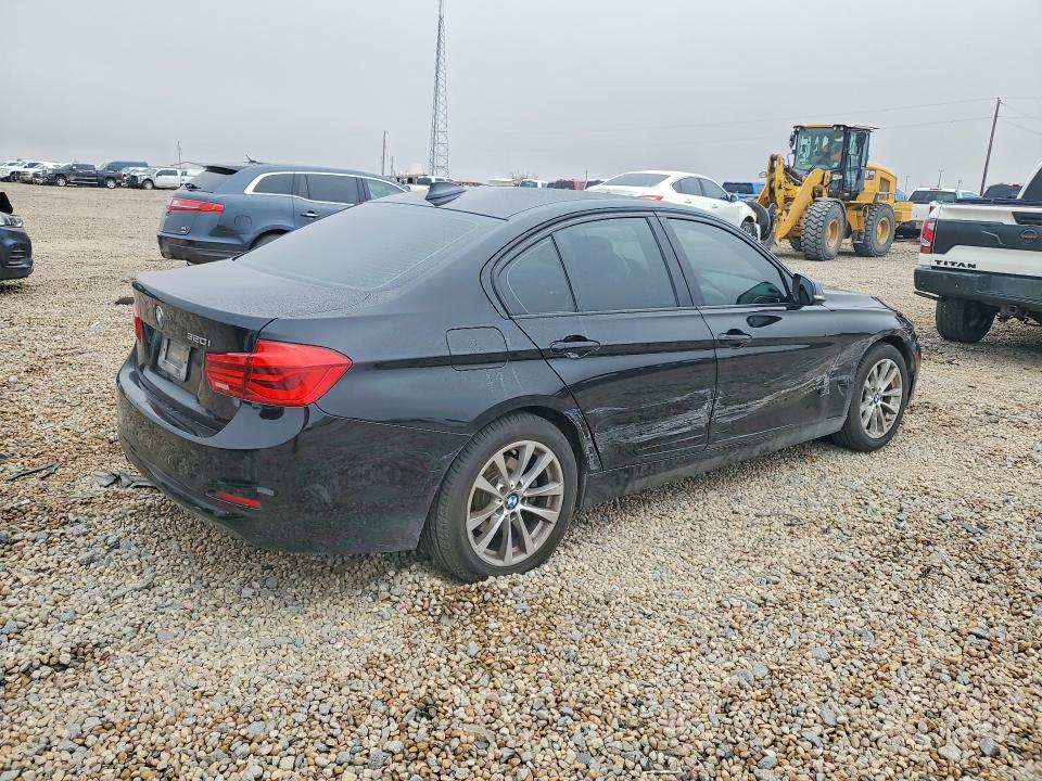 Продаж на аукціоні авто 2016 Bmw 320, vin: WBA8E1G55GNU10802, номер лоту: 54400956