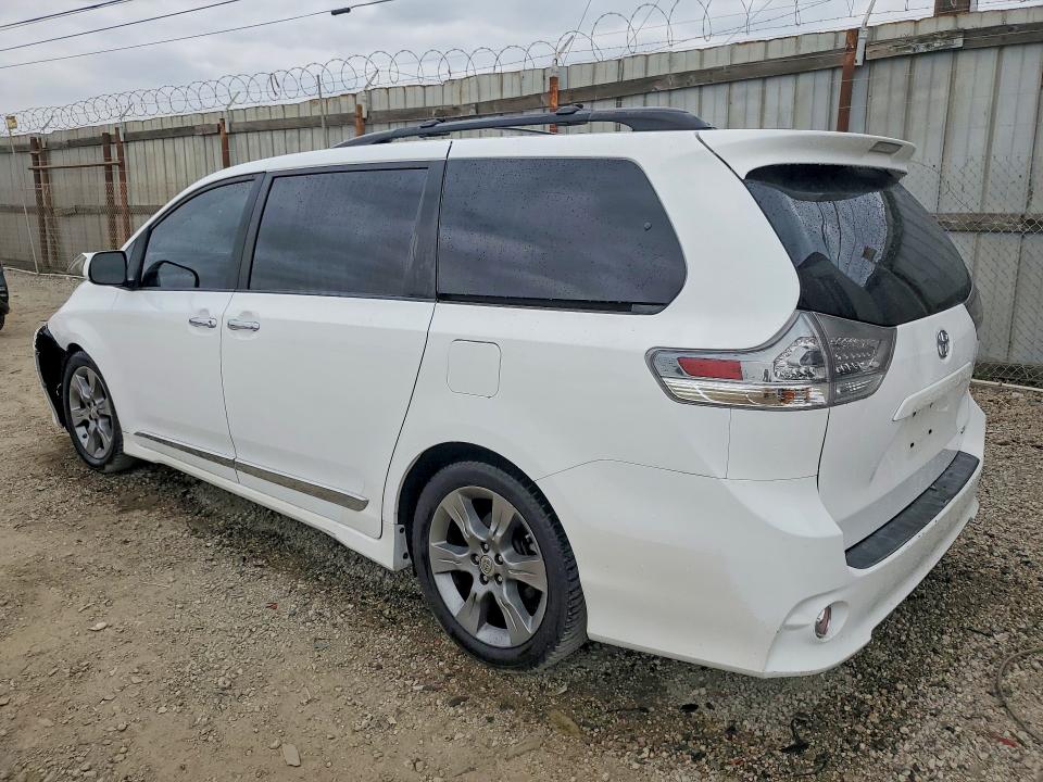 53318716 :رقم المزاد ، 5TDXK3DC8ES460543 vin ، 2014 Toyota Sienna مزاد بيع