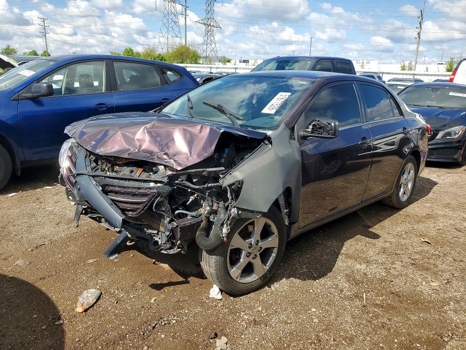 51677526 :رقم المزاد ، 2T1BU4EE3DC073271 vin ، 2013 Toyota Corolla مزاد بيع