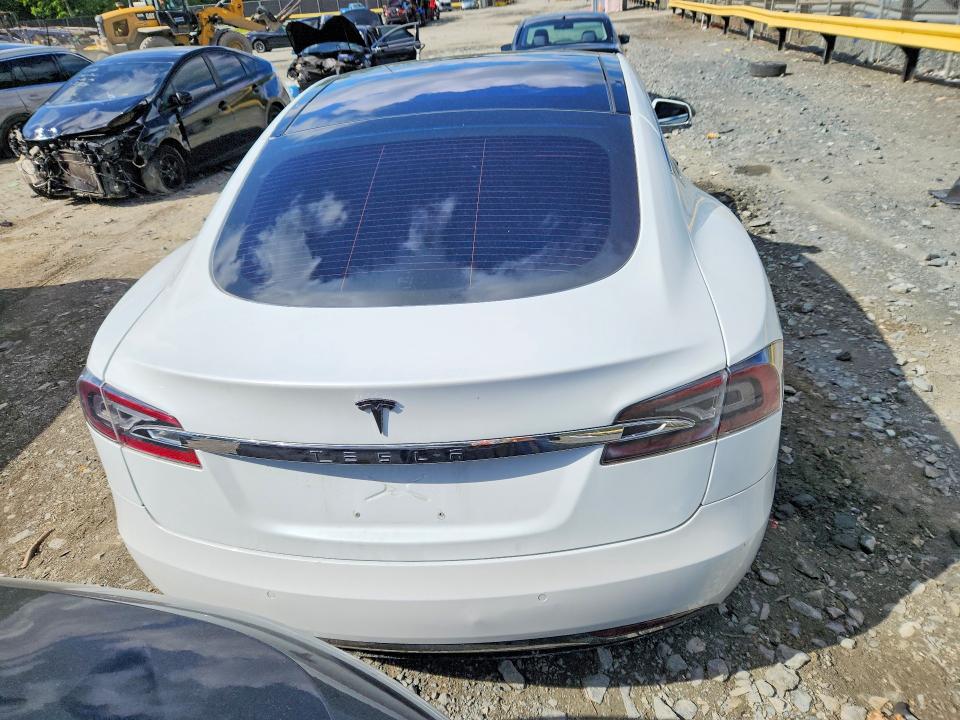 Продаж на аукціоні авто 2016 Tesla Model S, vin: 5YJSA1E11GF156024, номер лоту: 53793256