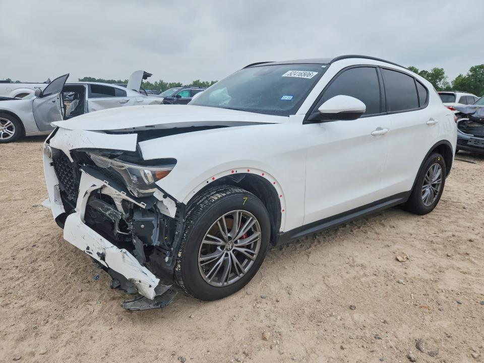 2022 Alfa Romeo Stelvio მანქანა იყიდება აუქციონზე, vin: ZASPAJANXN7D26857, აუქციონის ნომერი: 52416506