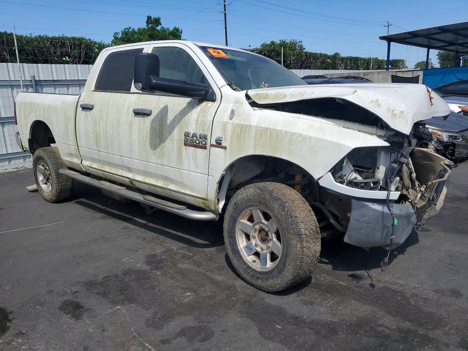 53828746 :رقم المزاد ، 3C6UR5CL1DG563819 vin ، 2013 Ram 2500 مزاد بيع