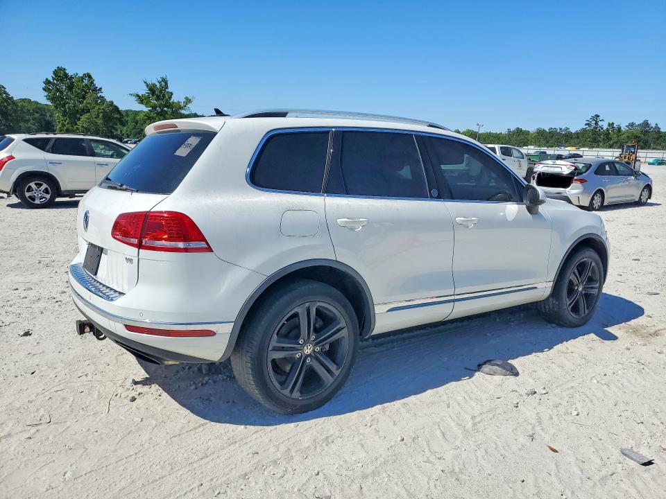 53168596 :رقم المزاد ، WVGRF7BP5HD006885 vin ، 2017 Volkswagen Touareg مزاد بيع