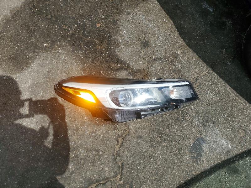 54323356 :رقم المزاد ، 3KPFL4A71JE193157 vin ، 2018 Kia Forte مزاد بيع