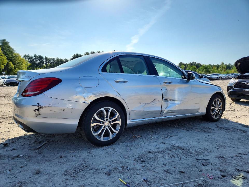 54088016 :رقم المزاد ، 55SWF4KB5FU033650 vin ، 2015 Mercedes-benz C مزاد بيع