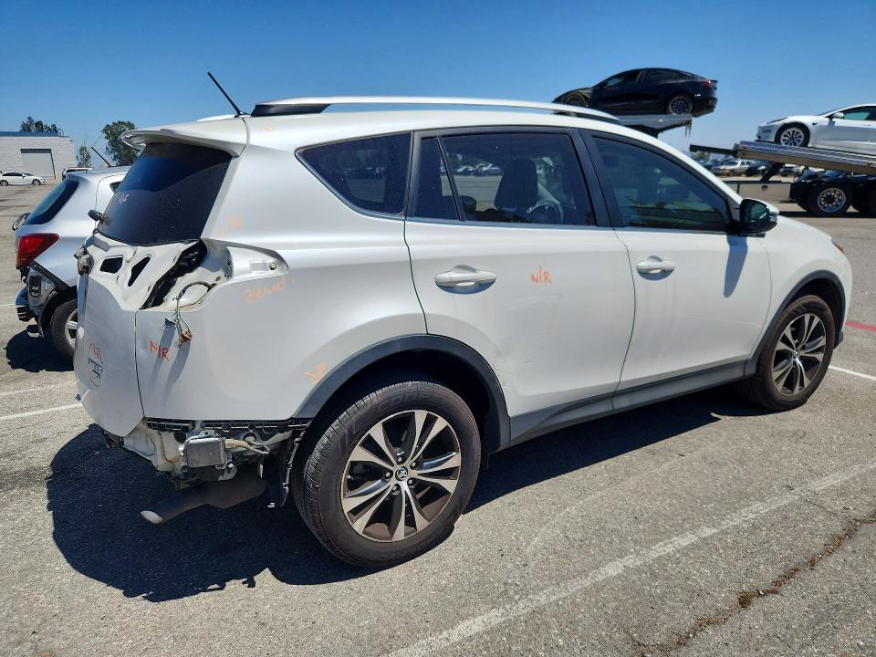 53248396 :رقم المزاد ، 2T3DFREV1FW251252 vin ، 2015 Toyota Rav4 مزاد بيع
